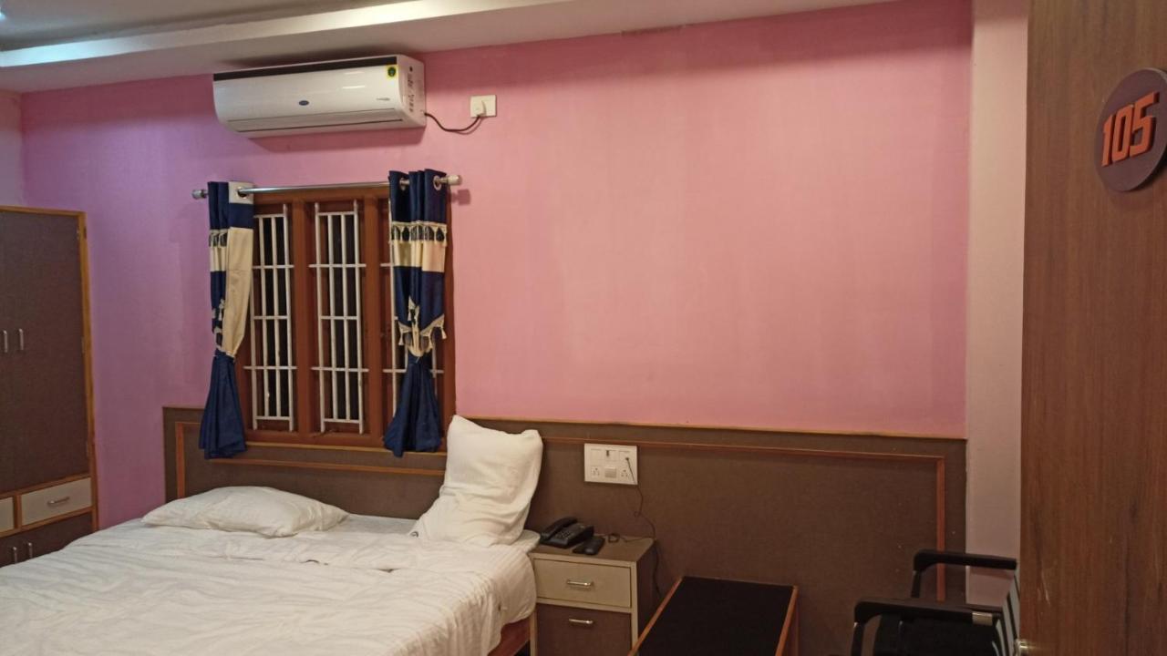 Aarthi Residency 호텔 카라이쿠디 외부 사진